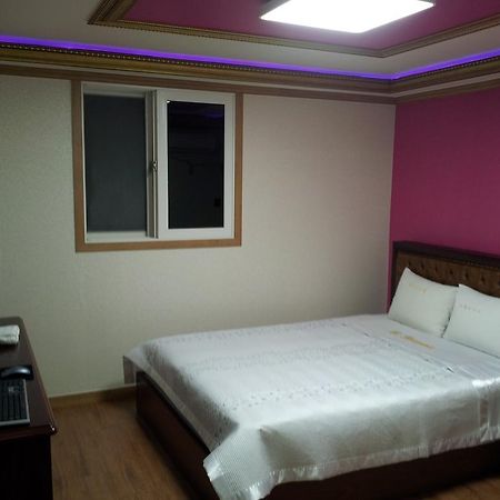 Gwangju Metropolitan City Guangju Hotel Banana מראה חיצוני תמונה