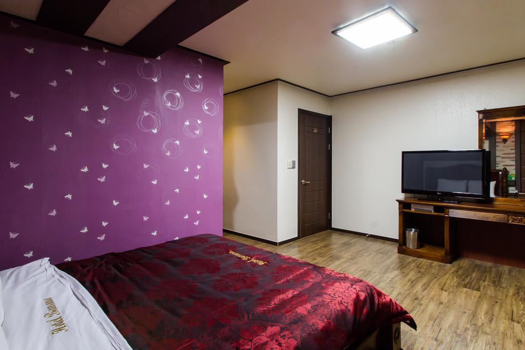 Gwangju Metropolitan City Guangju Hotel Banana מראה חיצוני תמונה