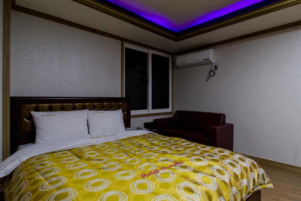 Gwangju Metropolitan City Guangju Hotel Banana מראה חיצוני תמונה