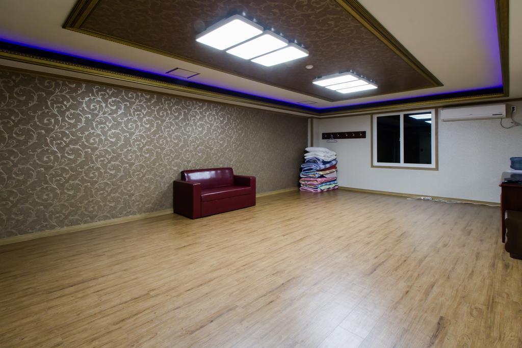 Gwangju Metropolitan City Guangju Hotel Banana מראה חיצוני תמונה