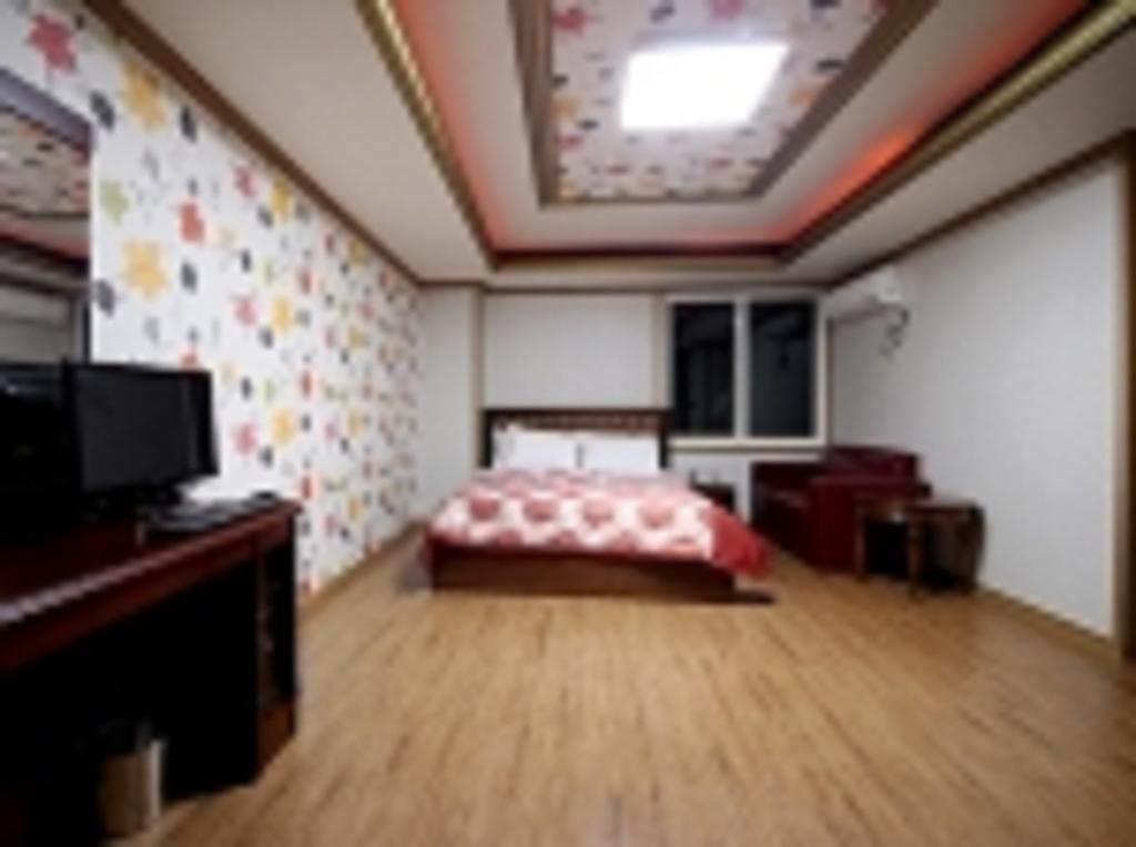 Gwangju Metropolitan City Guangju Hotel Banana מראה חיצוני תמונה