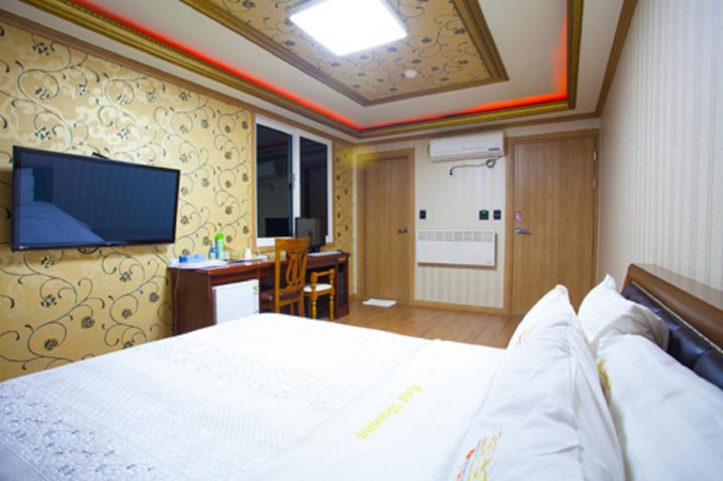 Gwangju Metropolitan City Guangju Hotel Banana מראה חיצוני תמונה