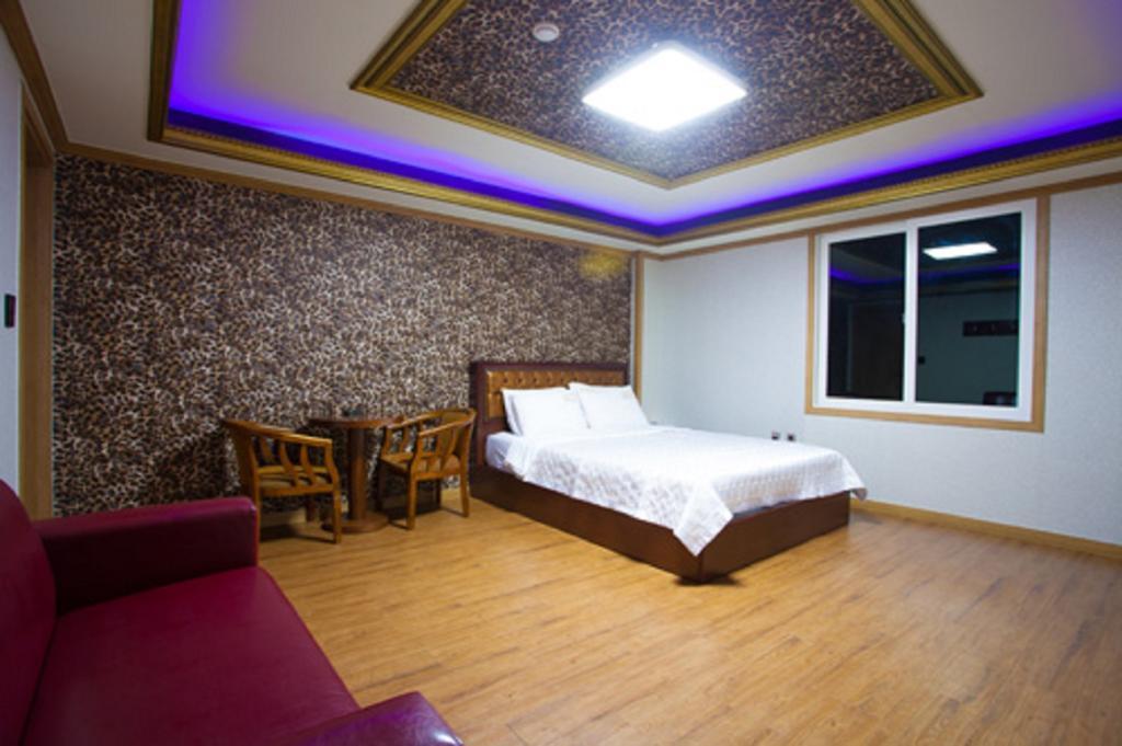 Gwangju Metropolitan City Guangju Hotel Banana מראה חיצוני תמונה