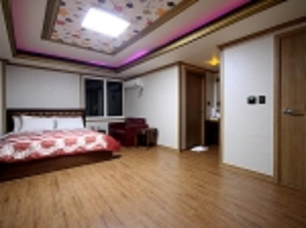 Gwangju Metropolitan City Guangju Hotel Banana מראה חיצוני תמונה