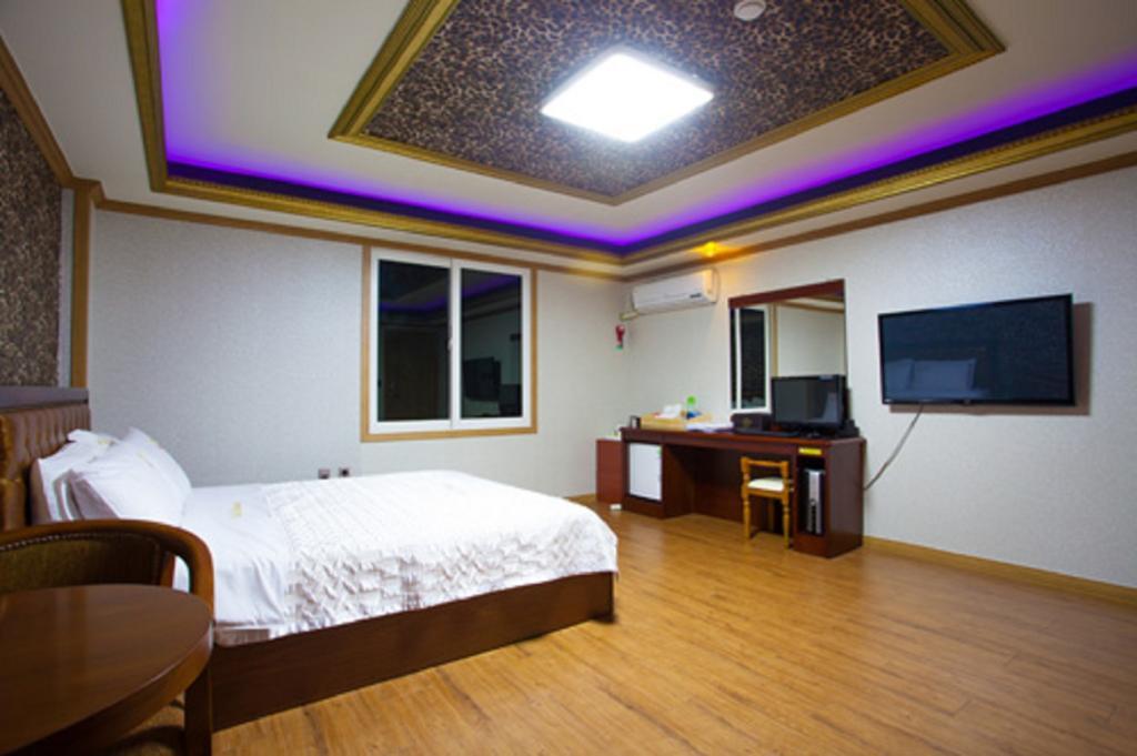 Gwangju Metropolitan City Guangju Hotel Banana מראה חיצוני תמונה