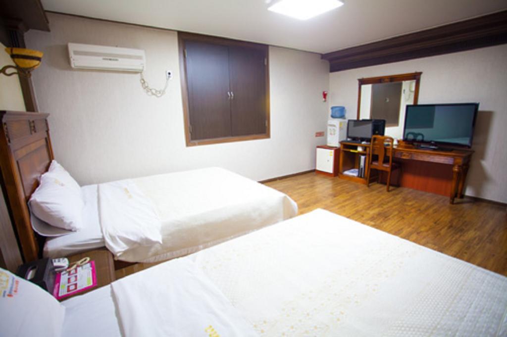 Gwangju Metropolitan City Guangju Hotel Banana מראה חיצוני תמונה