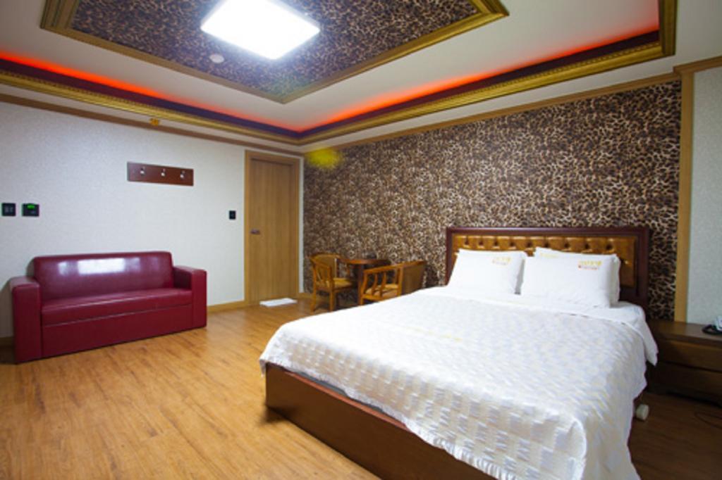 Gwangju Metropolitan City Guangju Hotel Banana מראה חיצוני תמונה
